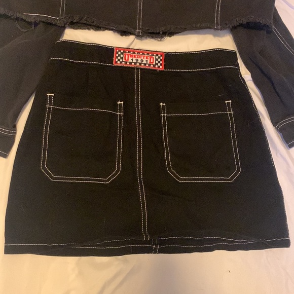 Matching jacket & skirt Set - Picture 3 of 3